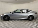 Used 2021 Toyota Camry SE image 3