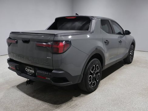 Used 2023 Hyundai Santa Cruz SEL w/ Cargo Package AWD/4WD image 2