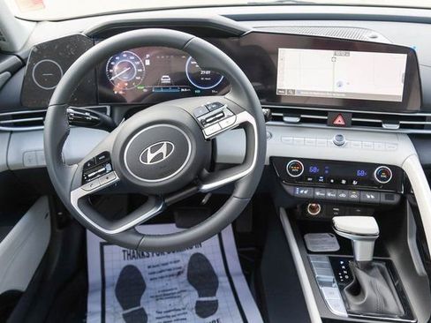 New 2026 Hyundai Elantra Limited image 16