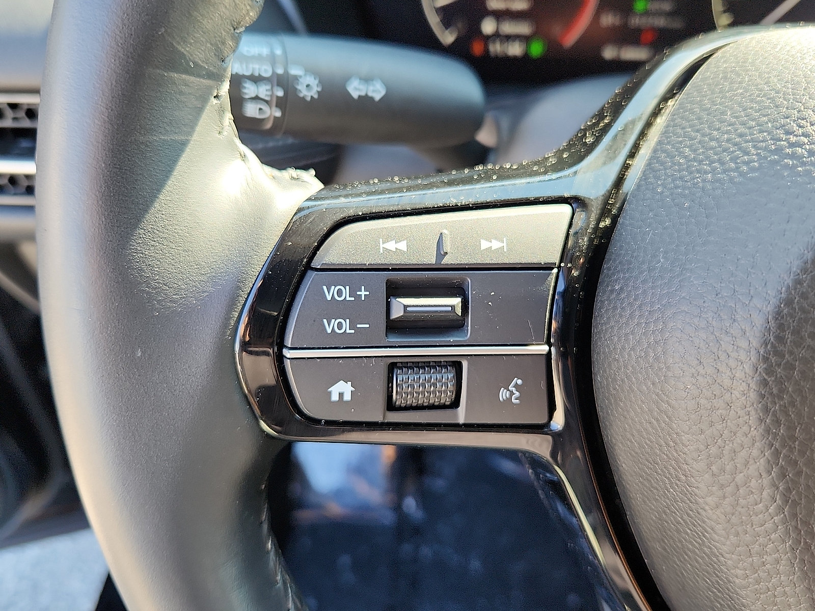 Used 2025 Honda HR-V EX-L image 21