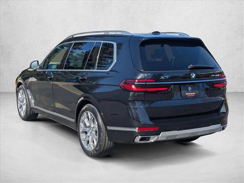 Used 2025 BMW X7 xDrive40i w/ Premium Package AWD/4WD image 8