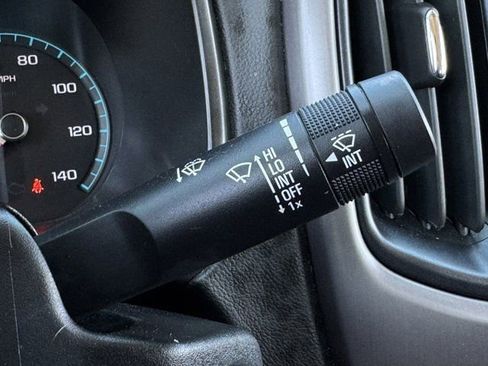 Used 2022 GMC Canyon AT4 image 24