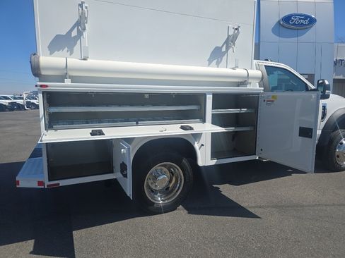 Used 2018 Ford F450 XL w/ Power Equipment Group image 9