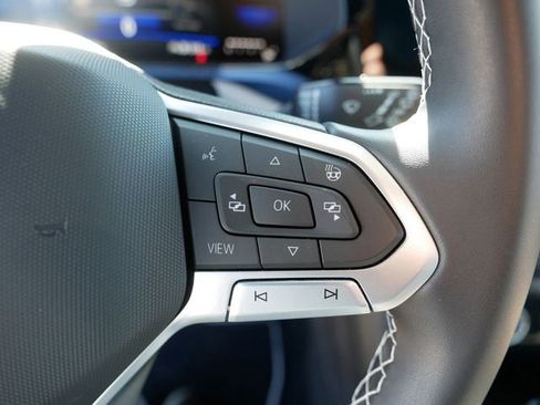 Certified 2023 Volkswagen Taos SE w/ Panoramic Sunroof Package image 26