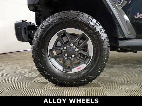 Used 2018 Jeep Wrangler Unlimited Rubicon w/ Dual Top Group image 8