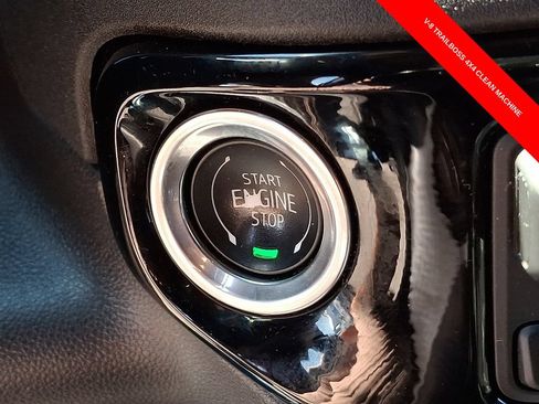 Used 2024 Chevrolet Silverado 1500 LT Trail Boss w/ Convenience Package II AWD/4WD image 23
