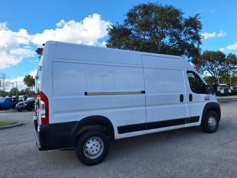 Used 2021 RAM ProMaster 2500 image 3