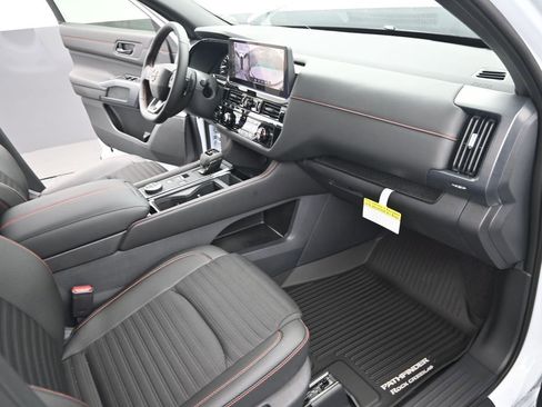 New 2026 Nissan Pathfinder Rock Creek AWD/4WD image 26