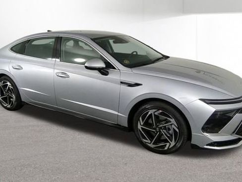 New 2026 Hyundai Sonata SEL image 2