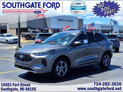 Certified 2024 Ford Escape ST-Line w/ Tech Pack #1 AWD/4WD image 1