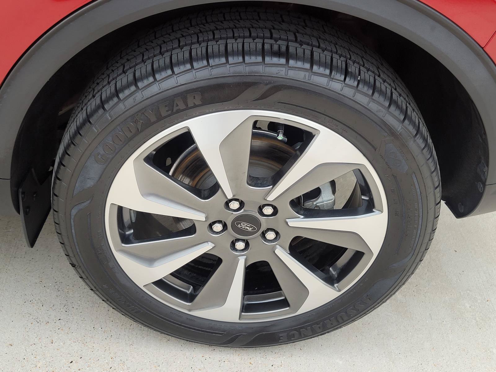 Used 2024 Ford Escape Platinum AWD/4WD image 23