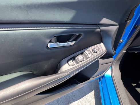 Used 2023 Nissan Sentra SV FWD image 23