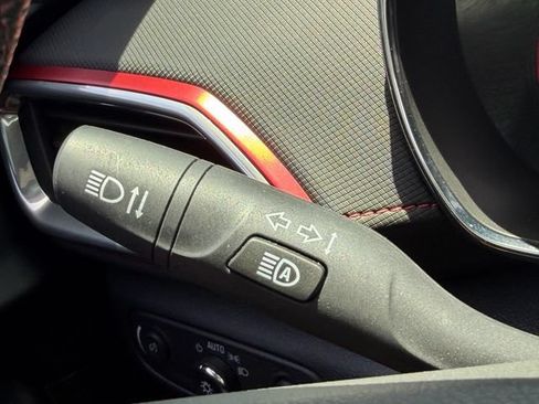 Used 2023 Chevrolet TrailBlazer RS w/ Sun and Liftgate Package FWD image 32