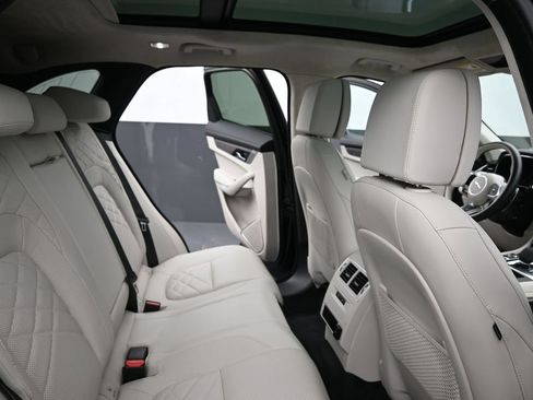 Certified 2023 Jaguar F-PACE S AWD/4WD image 13