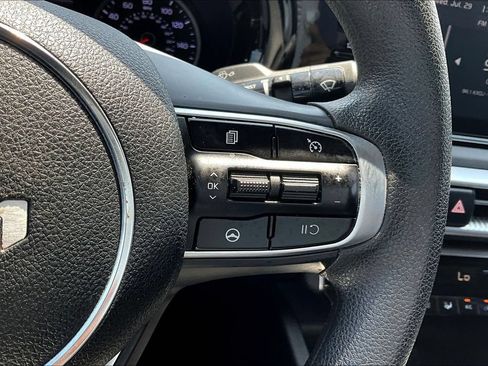 Used 2022 Kia K5 LXS FWD image 21