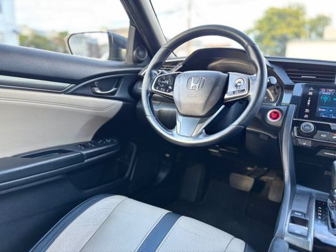 Used 2017 Honda Civic EX-L image 23