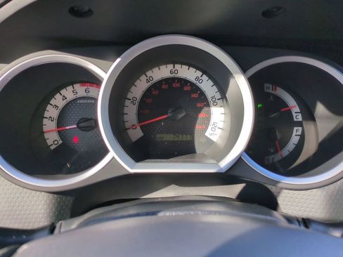 Used 2015 Toyota Tacoma PreRunner image 24