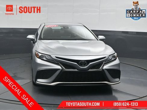 Used 2024 Toyota Camry XSE FWD image 5