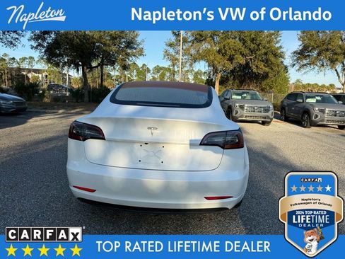 Used 2018 Tesla Model 3 Long Range image 9