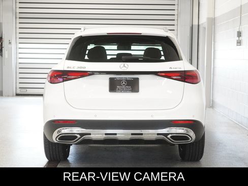Used 2026 Mercedes-Benz GLC 300 4MATIC image 5