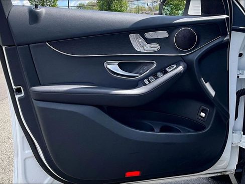 Certified 2022 Mercedes-Benz GLC 300 4MATIC image 18