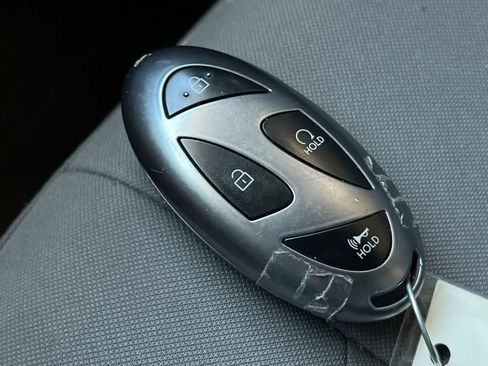 Used 2025 Hyundai Elantra SEL FWD image 28