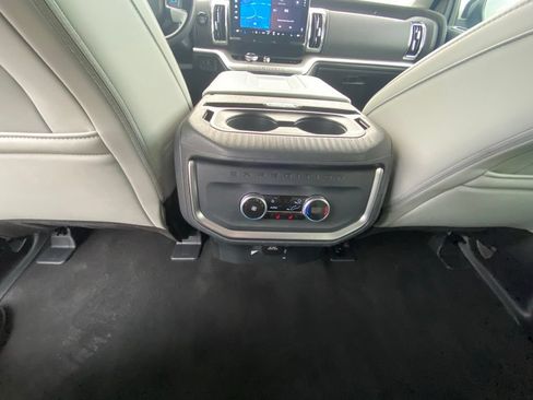 Certified 2025 Ford Expedition Platinum AWD/4WD image 25