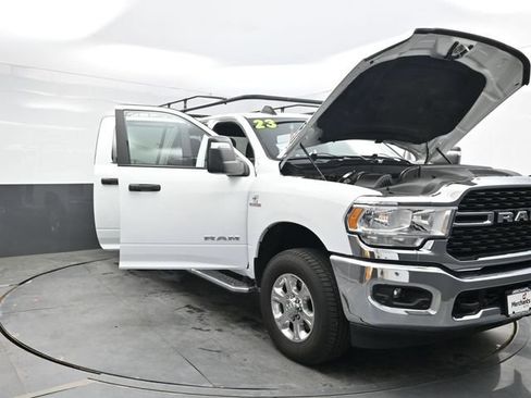 Used 2023 RAM 2500 Big Horn w/ Level 1 Equipment Group AWD/4WD image 34