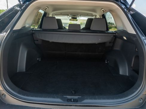 Used 2025 Toyota RAV4 XLE AWD/4WD image 15