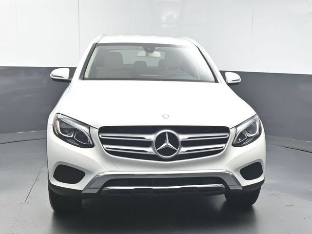 Used 2017 Mercedes-Benz GLC 300 4MATIC image 3