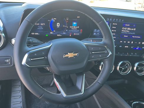 Used 2024 Chevrolet Blazer EV LT image 23