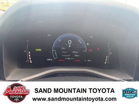 Used 2025 Toyota Camry SE FWD image 17