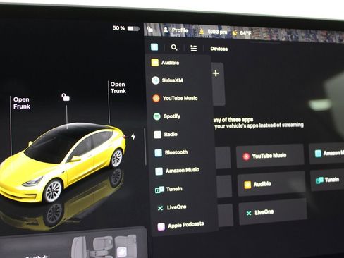 Used 2023 Tesla Model 3 Standard Range image 18