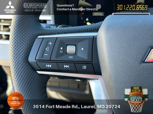 New 2025 Mitsubishi Outlander SE image 25