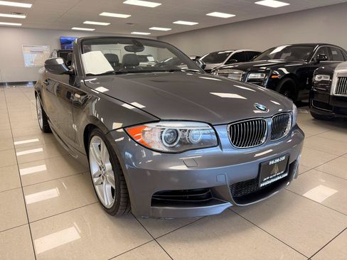 Used 2013 BMW 135i Convertible RWD image 9