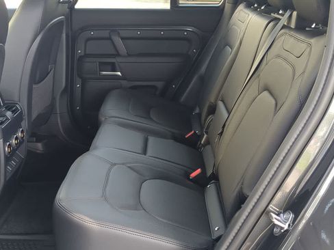 New 2026 Land Rover Defender 110 X-Dynamic SE AWD/4WD image 21