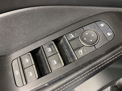 Used 2022 Nissan Rogue Platinum w/ Head-Up Display Package AWD/4WD image 26