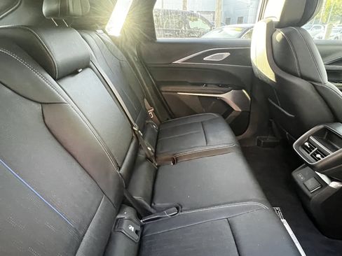 Used 2025 Cadillac Lyriq Sport image 42