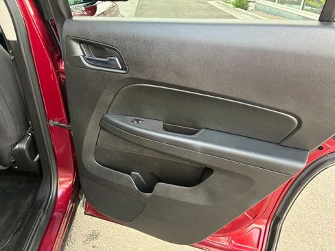 Used 2016 GMC Terrain SLE AWD/4WD image 28