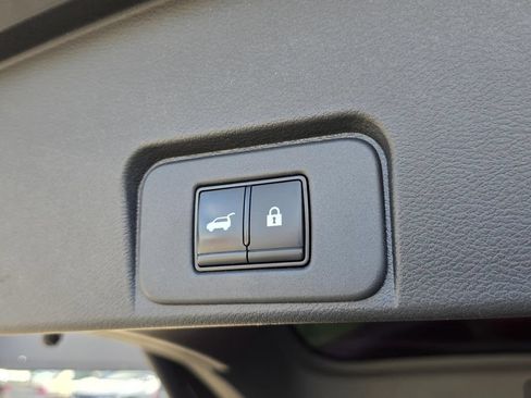 Used 2023 Nissan Rogue Platinum w/ Platinum Premium Package AWD/4WD image 14