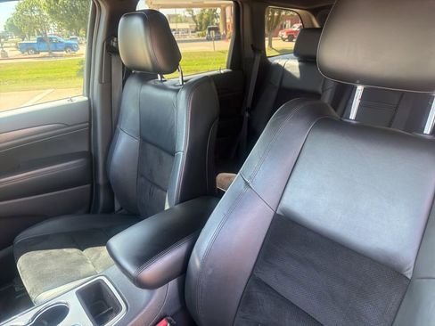 Used 2018 Jeep Grand Cherokee Altitude image 10