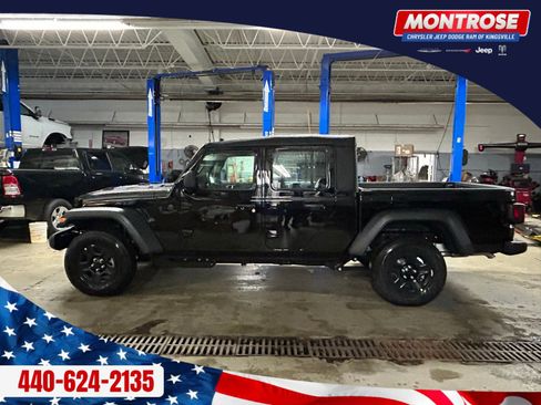 New 2026 Jeep Gladiator Sport image 2