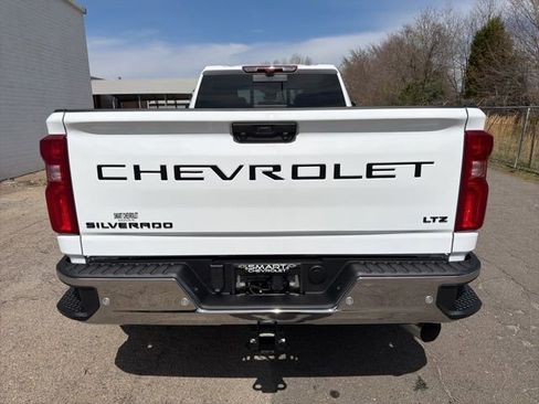 New 2026 Chevrolet Silverado 3500 LTZ w/ LTZ Convenience Package AWD/4WD image 3