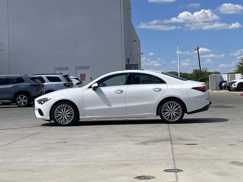 Used 2025 Mercedes-Benz CLA 250 image 4