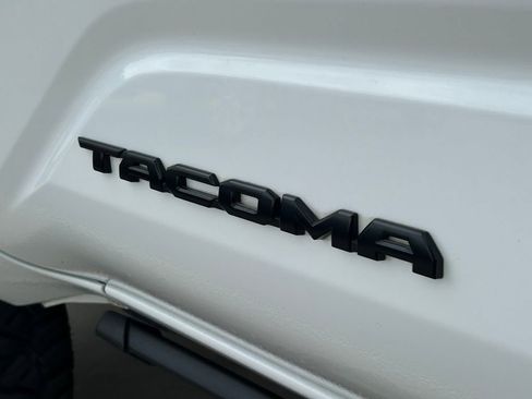 Used 2024 Toyota Tacoma TRD Off-Road AWD/4WD image 16