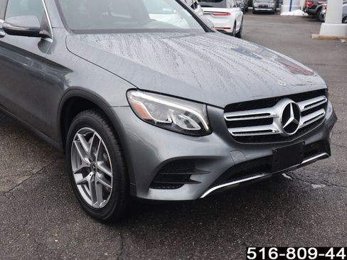 Used 2019 Mercedes-Benz GLC 300 4MATIC image 4