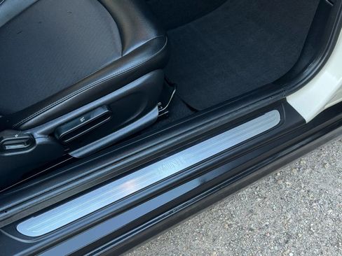 Used 2015 MINI Cooper 2-Door Hardtop image 14