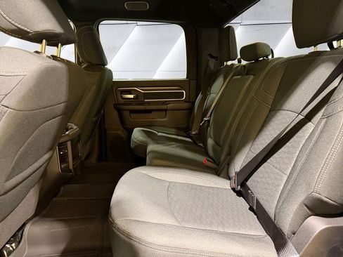 New 2026 RAM 2500 Big Horn AWD/4WD image 13