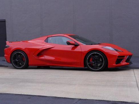 Used 2021 Chevrolet Corvette Stingray Preferred Conv w/ Z51 Performance Package RWD image 15