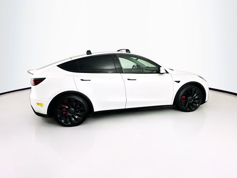 Used 2022 Tesla Model Y Performance AWD/4WD image 10